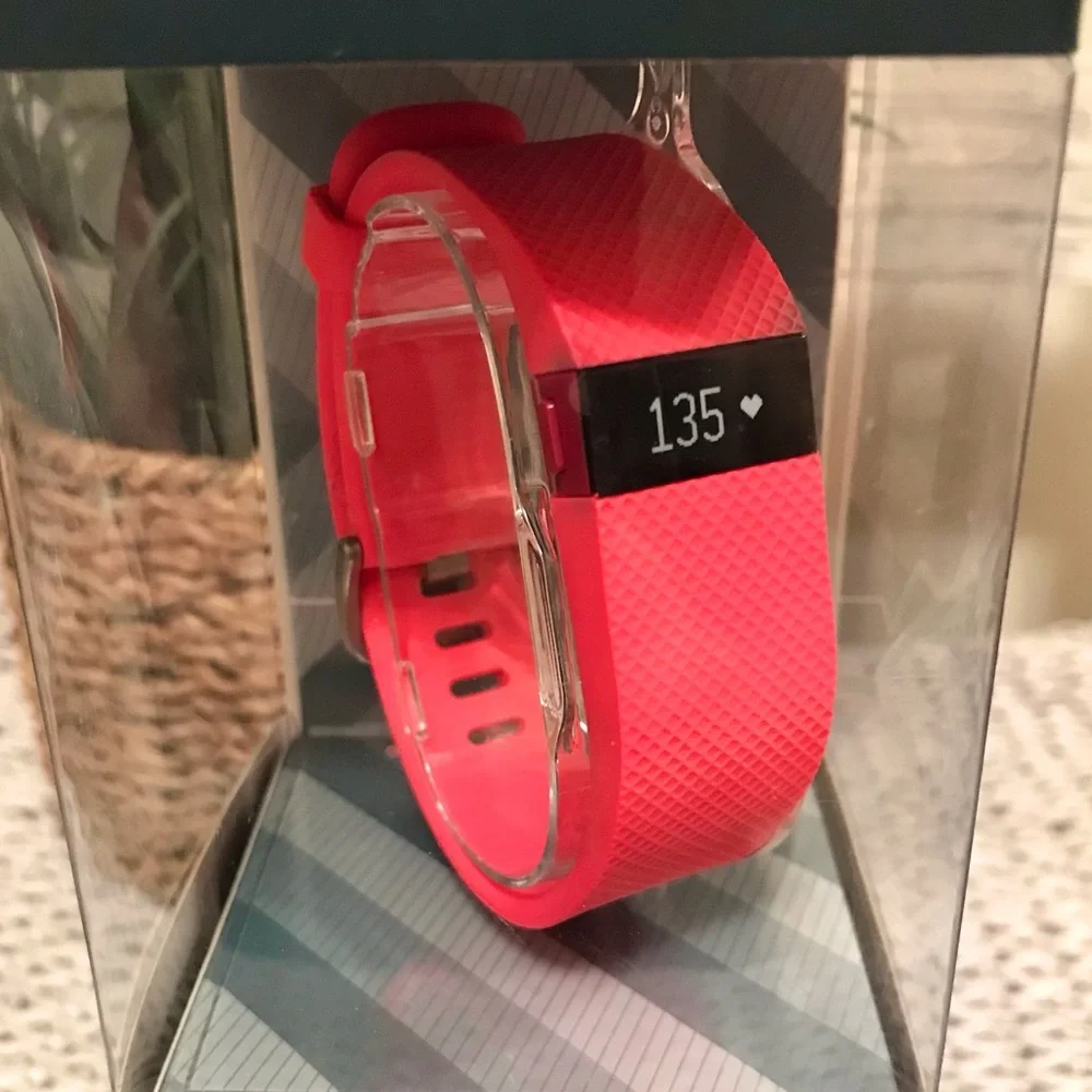 NWT Fitbit Charge HR Activity Tracker Pink